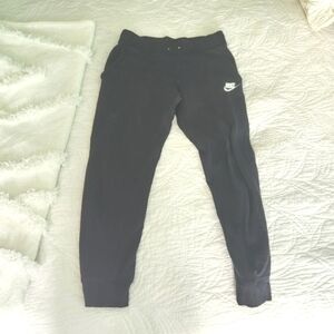 EUC Nike Black And White Classic Sweatpants, Size XL/Size M